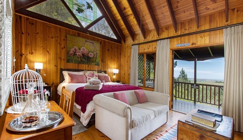 Honeymoon Suite