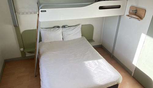 Triple Room, Multiple Beds