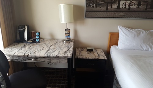 Standard Room, 1 Queen Bed