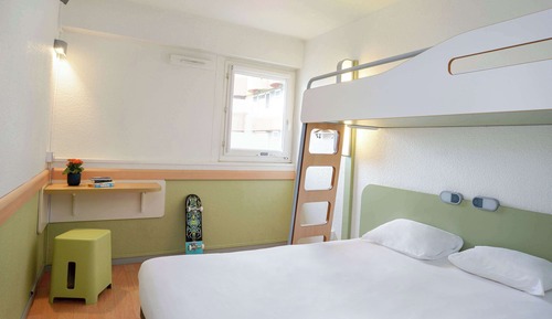 Triple Room, Multiple Beds