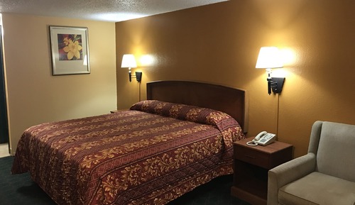 Standard Room, 1 King Bed