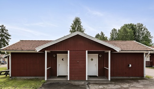 Cabin (Skidbyn)