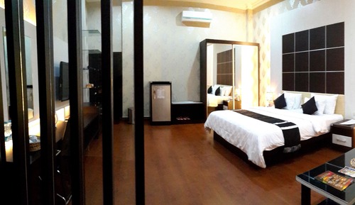Executive Suite