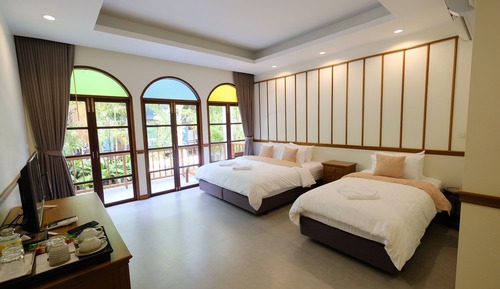 Deluxe Triple Room, 1 Bedroom, Balcony, Garden View