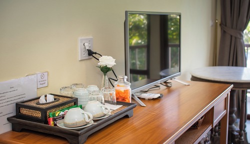 Family Room, 2 Double Beds, Refrigerator, Garden View