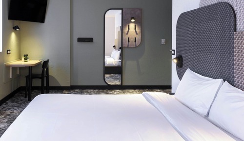 Quadruple Room, Mobility Accessible, Non Smoking