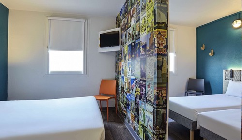 Family Room, Multiple Beds, Private Bathroom (Cabrio)