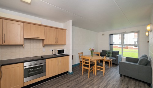 Apartment, 5 Bedrooms (small double beds)