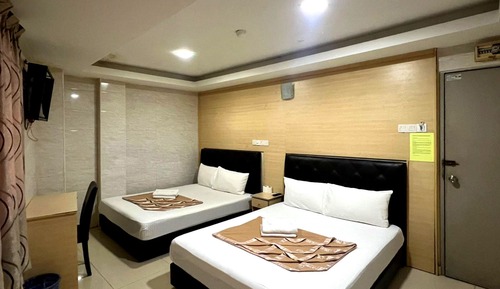 Quad Room