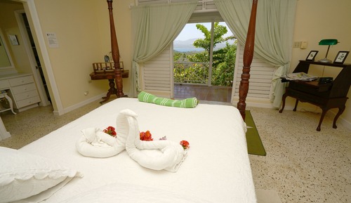 Superior Double or Twin Room, Multiple Beds, Balcony, Mountain View (Hummingbird)
