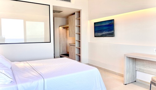 Standard Room with Private Pool & Sea View