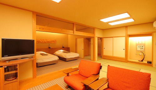 Special Room (8 tatami mat, triple bed, living room) Non Smoking