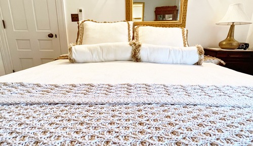 Luxury King Suite, Queen A