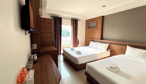 Deluxe Triple Room