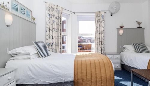 Comfort Suite, 2 Bedrooms, Partial Sea View