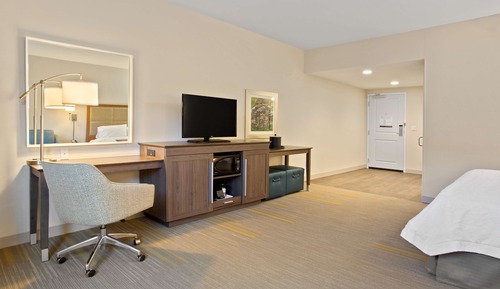 Room, 1 King Bed, Accessible, Non Smoking (Hearing)