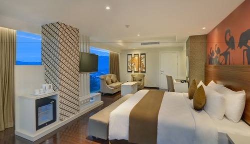 Executive Suite