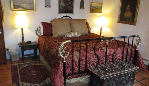 Deluxe Room, 1 King Bed, Fireplace, Mountain View