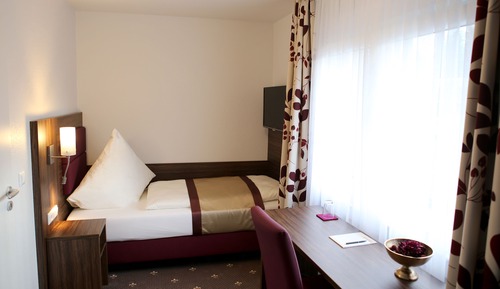 Basic Single Room