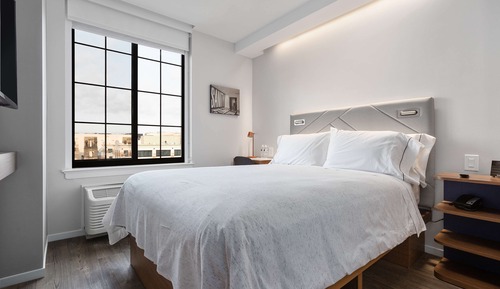 Room, 1 Queen Bed, Accessible (Hearing)
