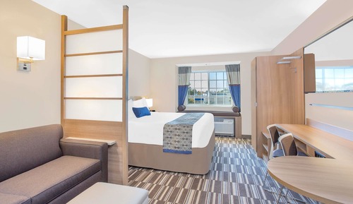 Studio Suite, 1 King Bed, Non Smoking