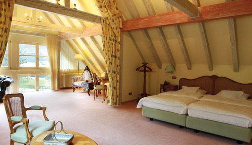 Luxury Suite