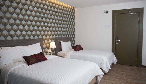 Triple Suite