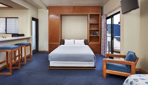 Suite, Multiple Beds