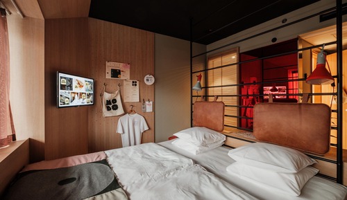 Room, 1 King Bed (Hobo)
