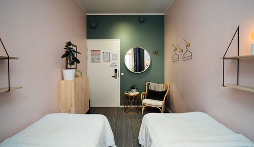 Twin Room with a window 