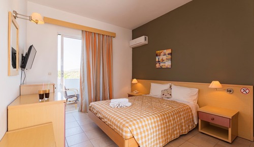 Double or Twin Room, 1 Bedroom (3)