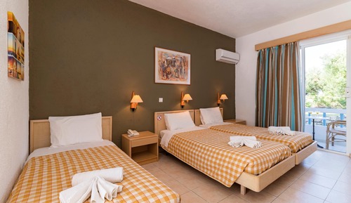 Standard Triple Room (3)