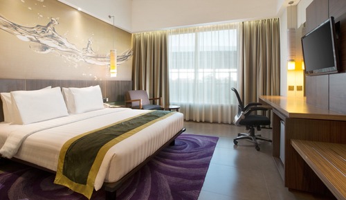 Premium Room, 1 King Bed