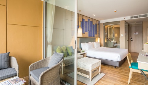 AVANI Deluxe Pool Access Room