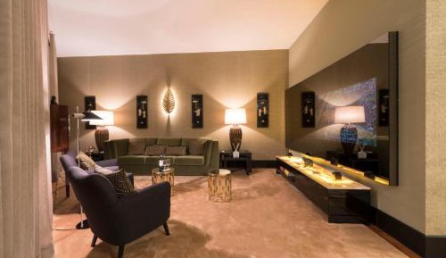Deluxe Apartment