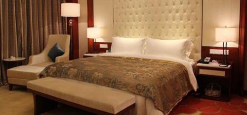 Superior Queen Room