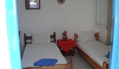 Studio (2 Adults)