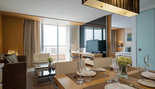 One-Bedroom Suite with Private Balcony