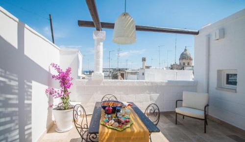 Apartment with Terrace