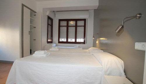 Triple Room with Shared Bathroom