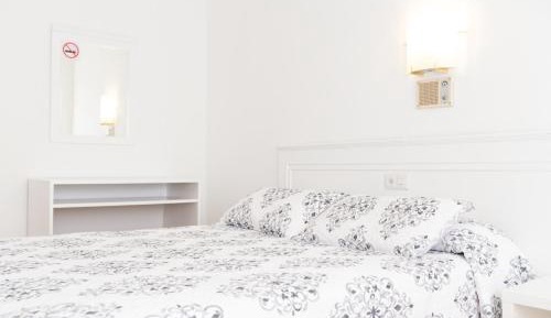 Double or Twin Room with Private Bathroom