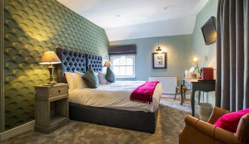 Standard King Room