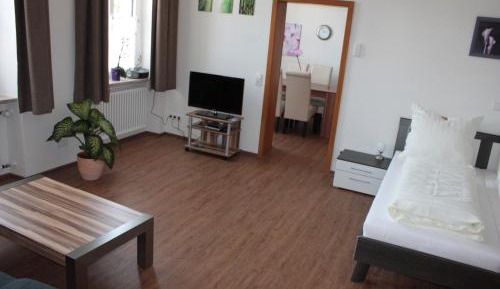 Deluxe Two-Bedroom Apartment