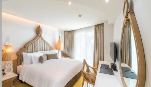 Deluxe Room with Balcony