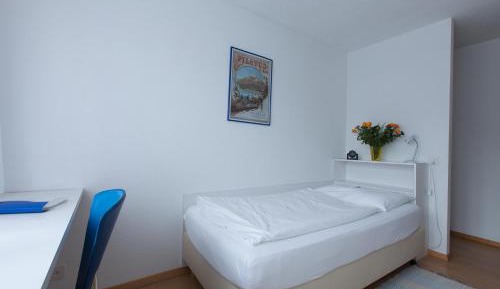 Single Room with Shared Bathroom