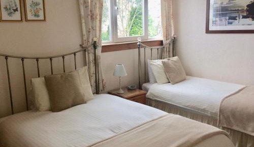 Twin Room with Shower