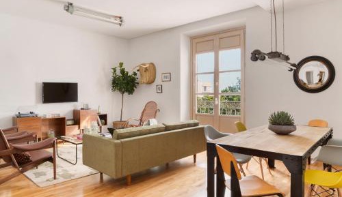 Deluxe Two-Bedroom Apartment with City View and Balcony
