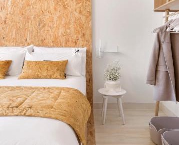 Deluxe Two-Bedroom Apartment