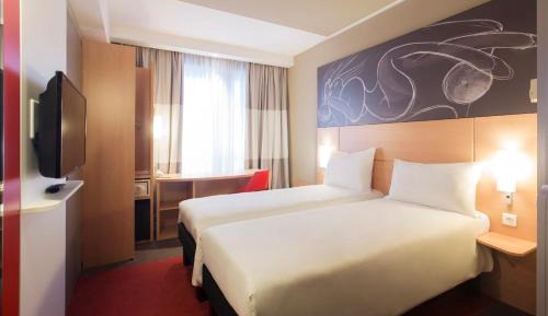 Standard Twin Room