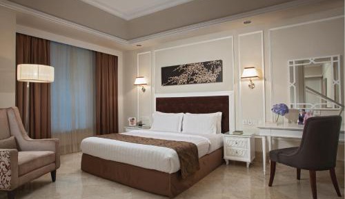 Premier One-Bedroom Apartment